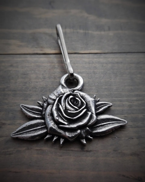 Rose Zipper Pull