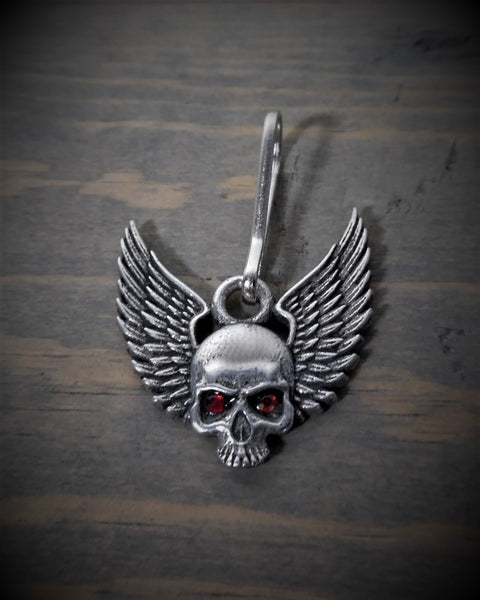 Skull Upwing Diamond Zipper Pull